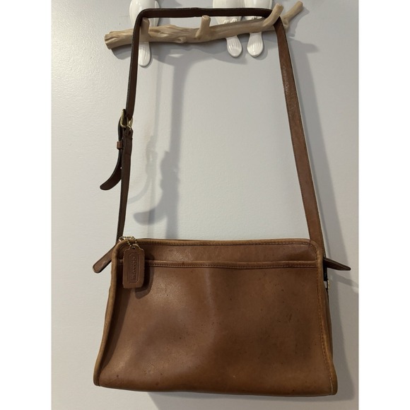 Vintage COACH NYC New York Legacy British Tan Leather‎ Shoulder Bag Purse USA